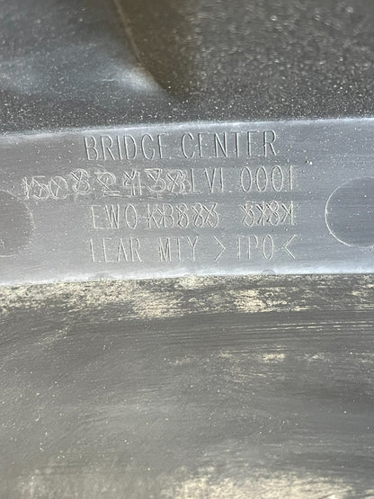 2002 to 2006 Chevrolet Avalanche 1500 Center Spoilerr 3rd Brake Light AD01685