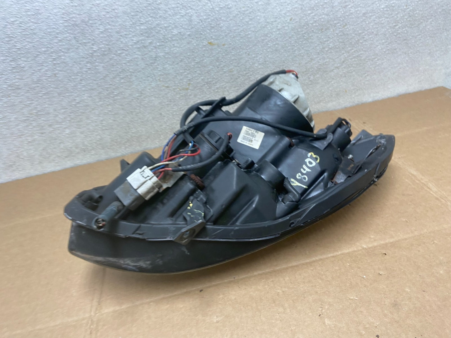 2004 to 2006 Nissan Maxima Left Driver Side Headlight Halogen Oem Y8403 DW9