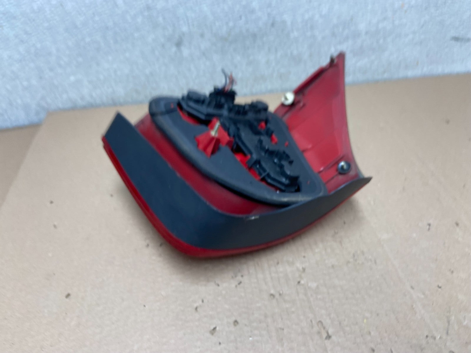 1999 to 2003 Volkswagen Golf MK4 Right Passenger Tail Light AD1025 LK3