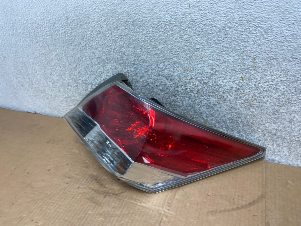 2008 to 2012 Honda Accord Sedan Tail light Right Passenger Side DEPO AI7033 LK1