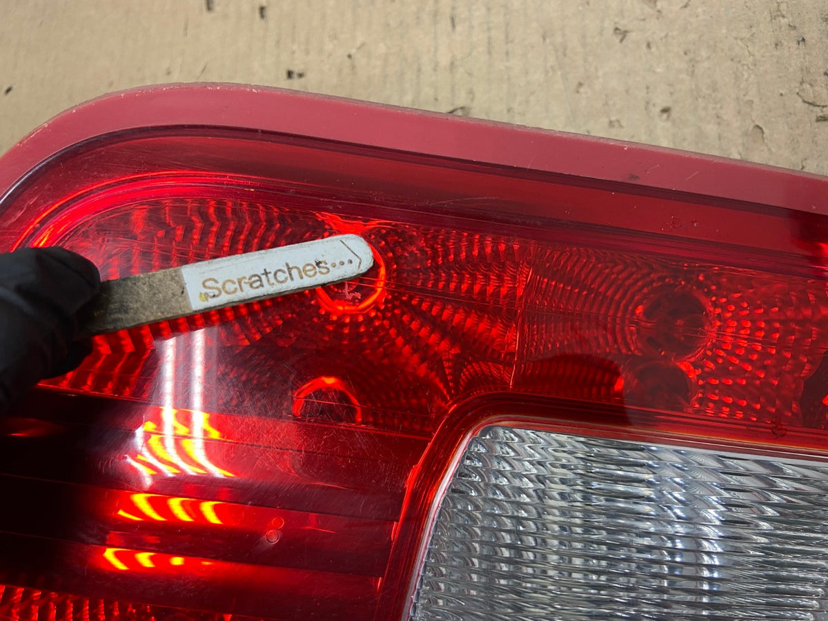2007-2009 Lincoln Zephyr MKZ Right Passenger Side Tail Light Inner AH5945 LK3