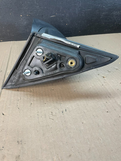 2010 to 2018 Ford Taurus Right Passenger View Door Mirror AD8682 DW4