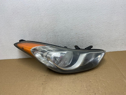 2011 2012 2013 Hyundai Elantra Right Passenger Headlight AF9675 DW0