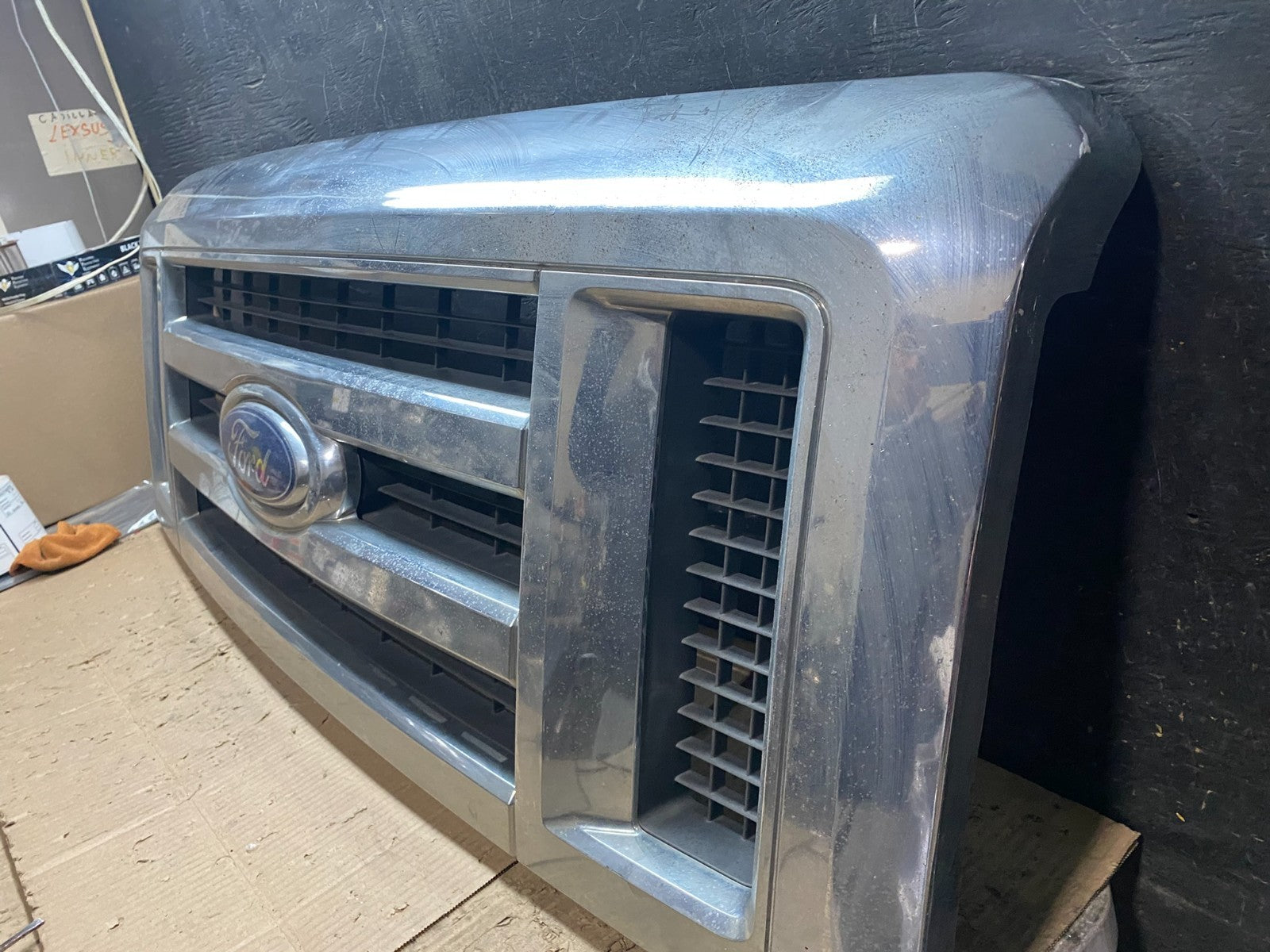 2008 to 2014 Ford Econoline E150 E250 Front Upper Chrome Grill Grille x8160 DG1