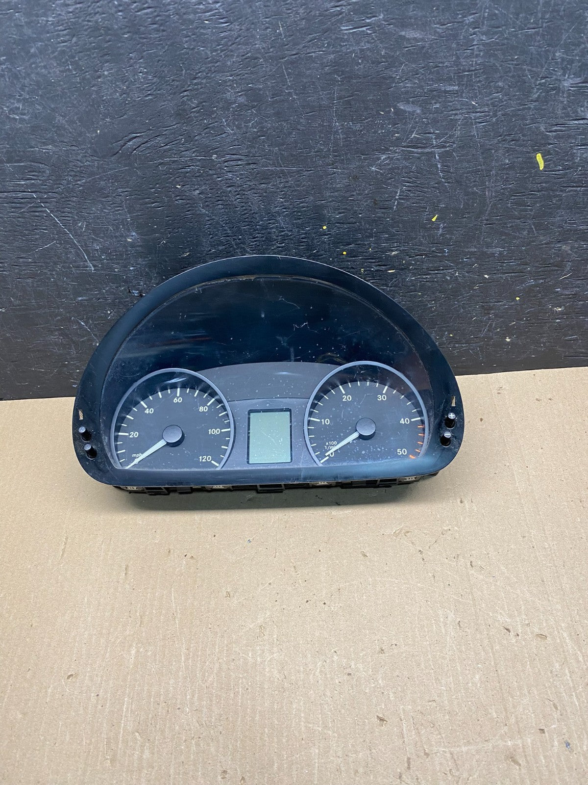 2007 to 2013 Sprinter 2500 3500 Instrument Speedometer Gauge Cluster Q6956 PS0