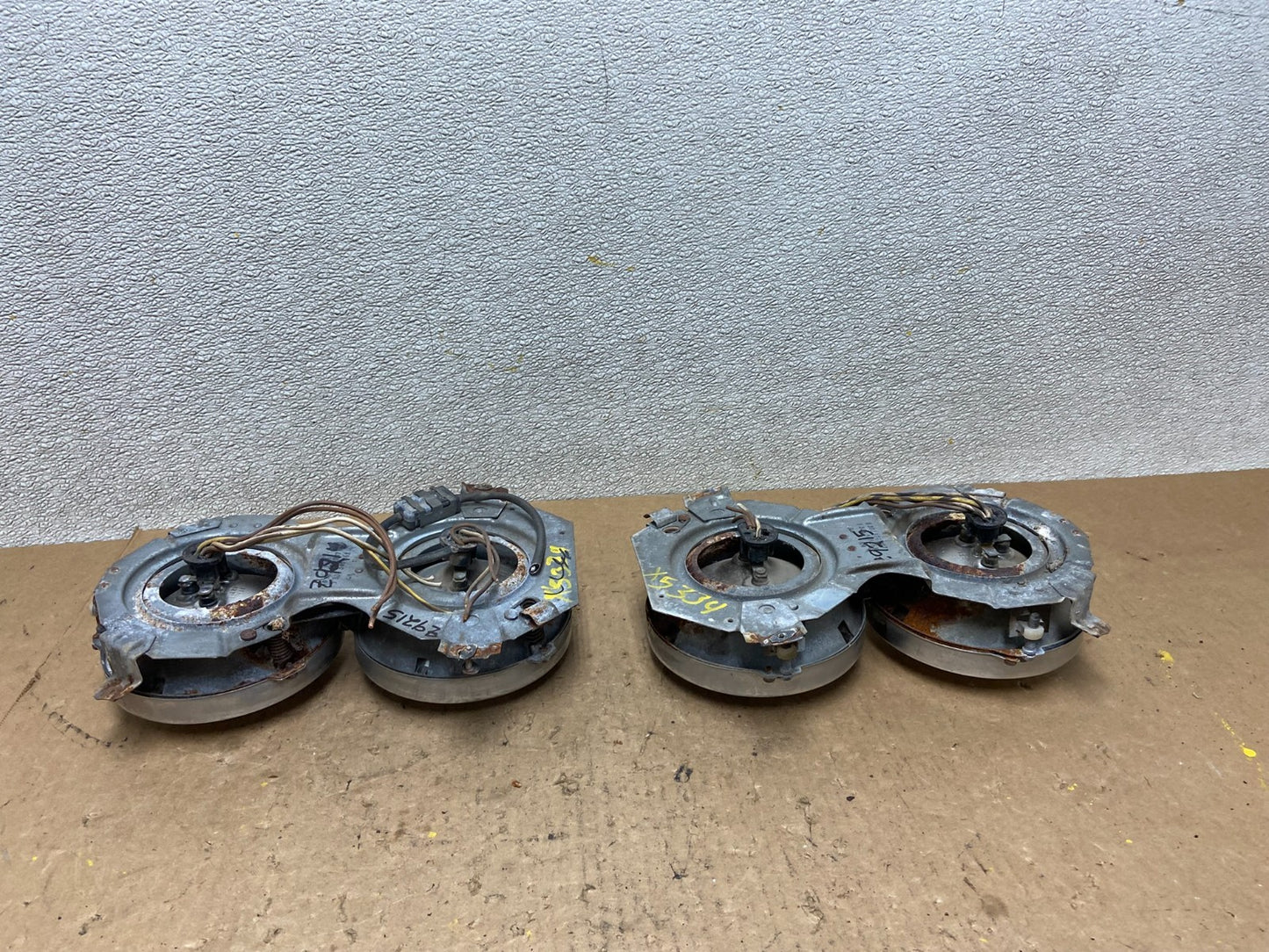 Mercedes 220SE 280SE W111 W108 W109 W112 Headlights Left+Right Z92155