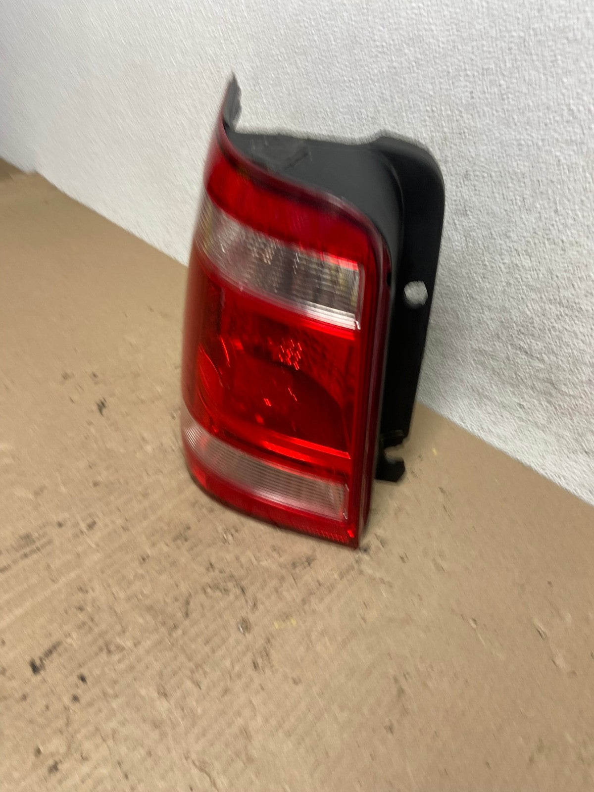 2008 to 2012 Ford Escape Left Driver LH Side Tail Light AF5918 LK1