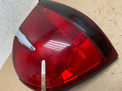 1998 - 2002 Mercury Grand Marquis Left Driver Lh Side Tail Light AG4463 LK3