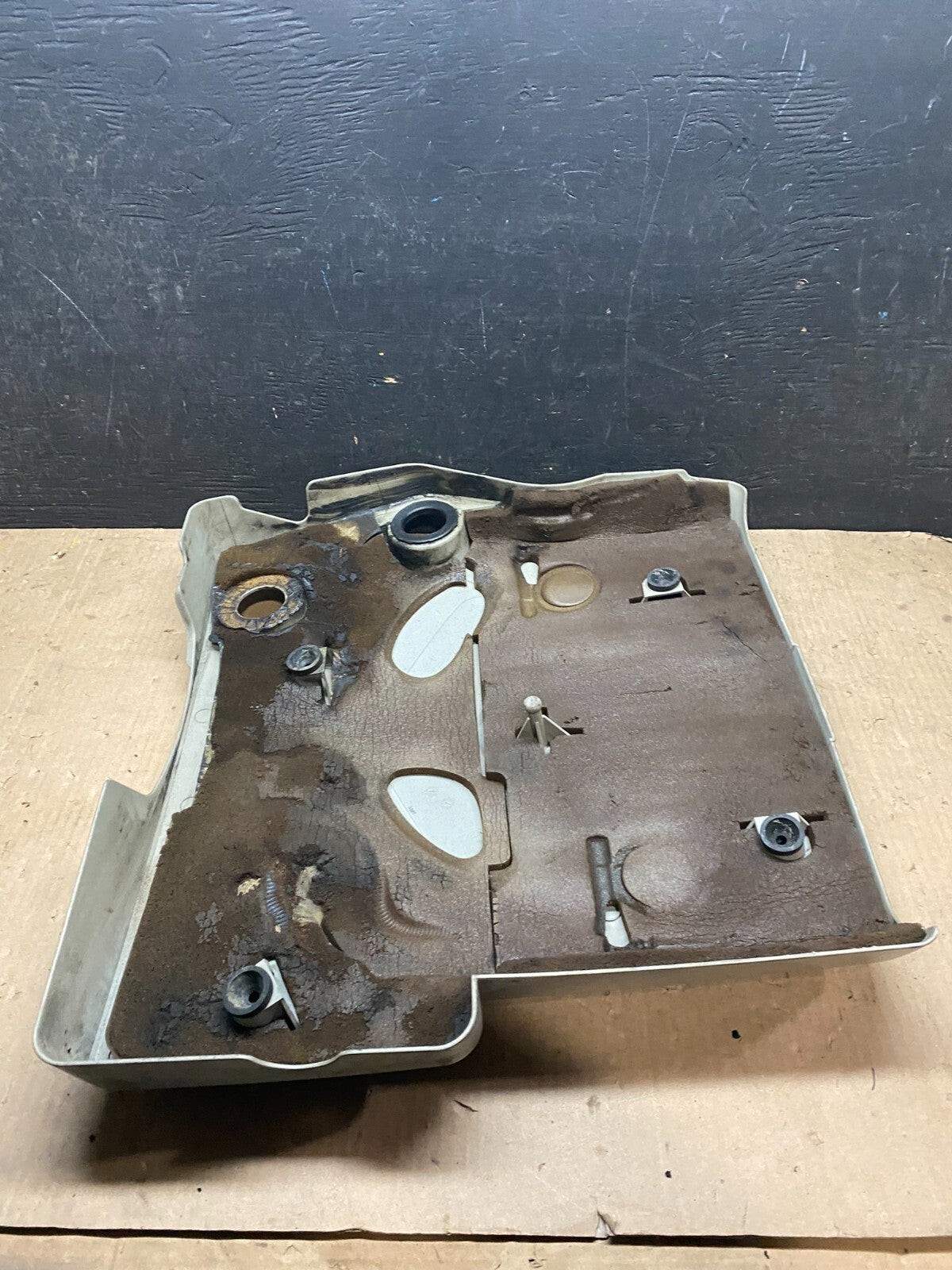 2004 to 2007 Cadillac CTS 3.6L Plastic Engine Cover Shield J0759 PS6