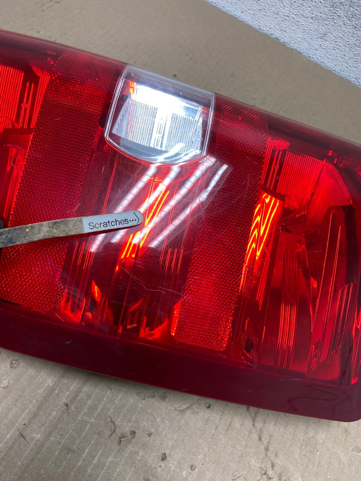 2007 to 2013 Chevrolet Silverado Left Driver LH Side Tail Light AE9534 LK3