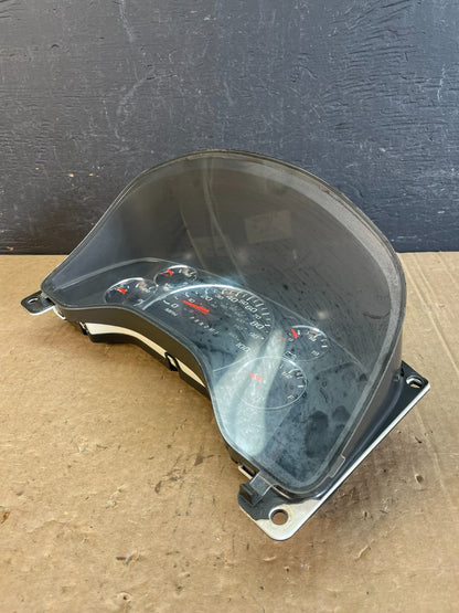 2010 - 2012 Chevrolet Express 2500 3500 Speedometer Cluster Gauge AD0400 DG2