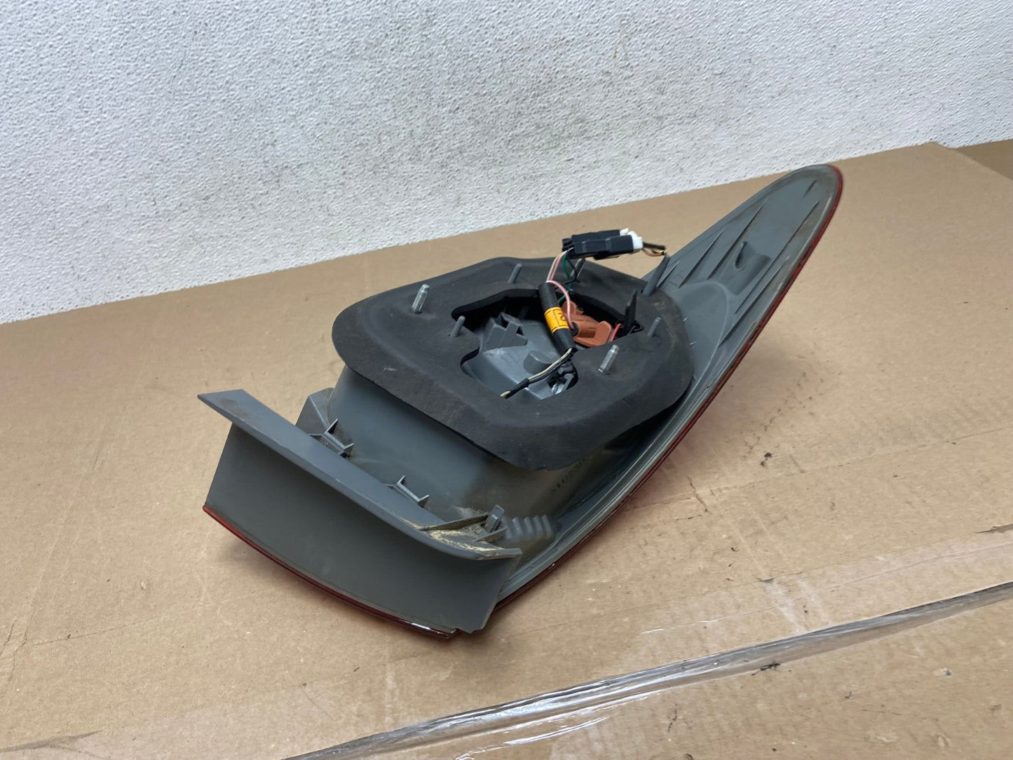 2007 to 2010 Hyundai Elantra Sedan Right Passenger Side Tail Light AE6696 LK5