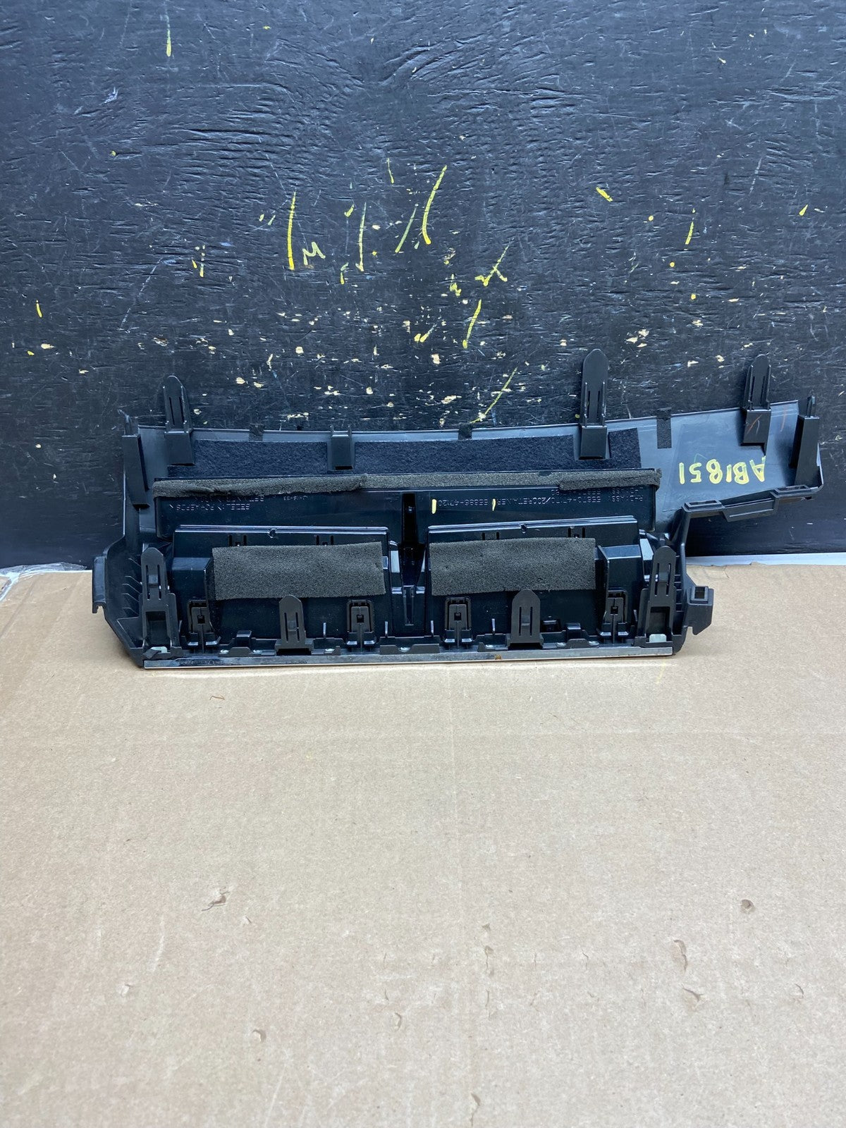 2015 2016 2017 Toyota Prius V Center Dash A/C Air Vents With Trim AB1851 DG3