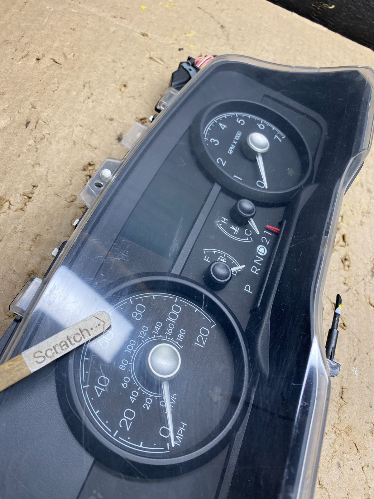 2009 to 2011 Lincoln Town Car Speedometer Cluster Gauge u5588 DG1