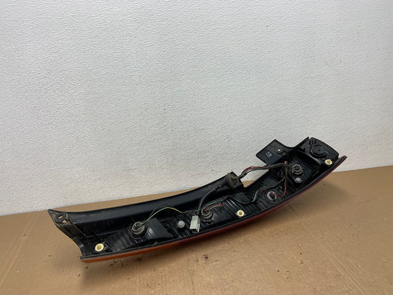 2002 - 2004 Honda Crv Cr-v Right Passenger Rh Side Tail Light AC5984 LK5