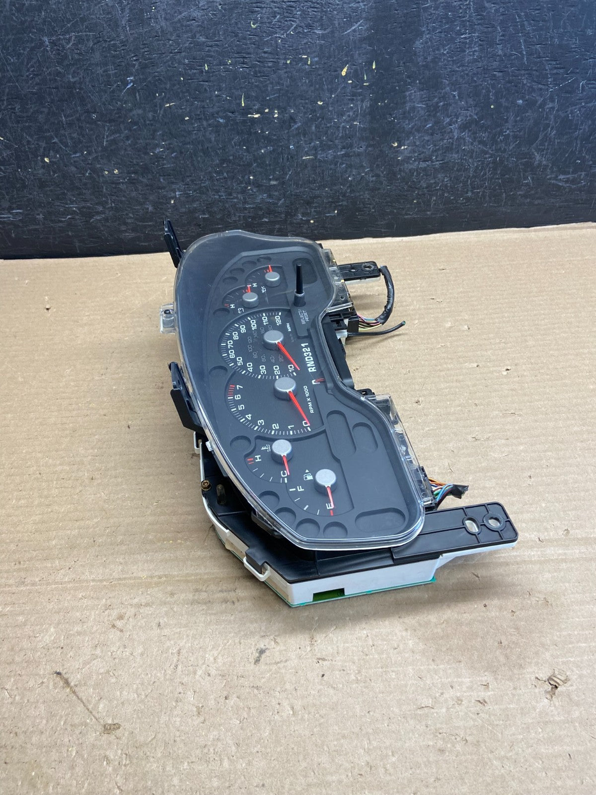 2004 2005 Ford Explorer Speedometer Cluster Gauge AH3492 DG1