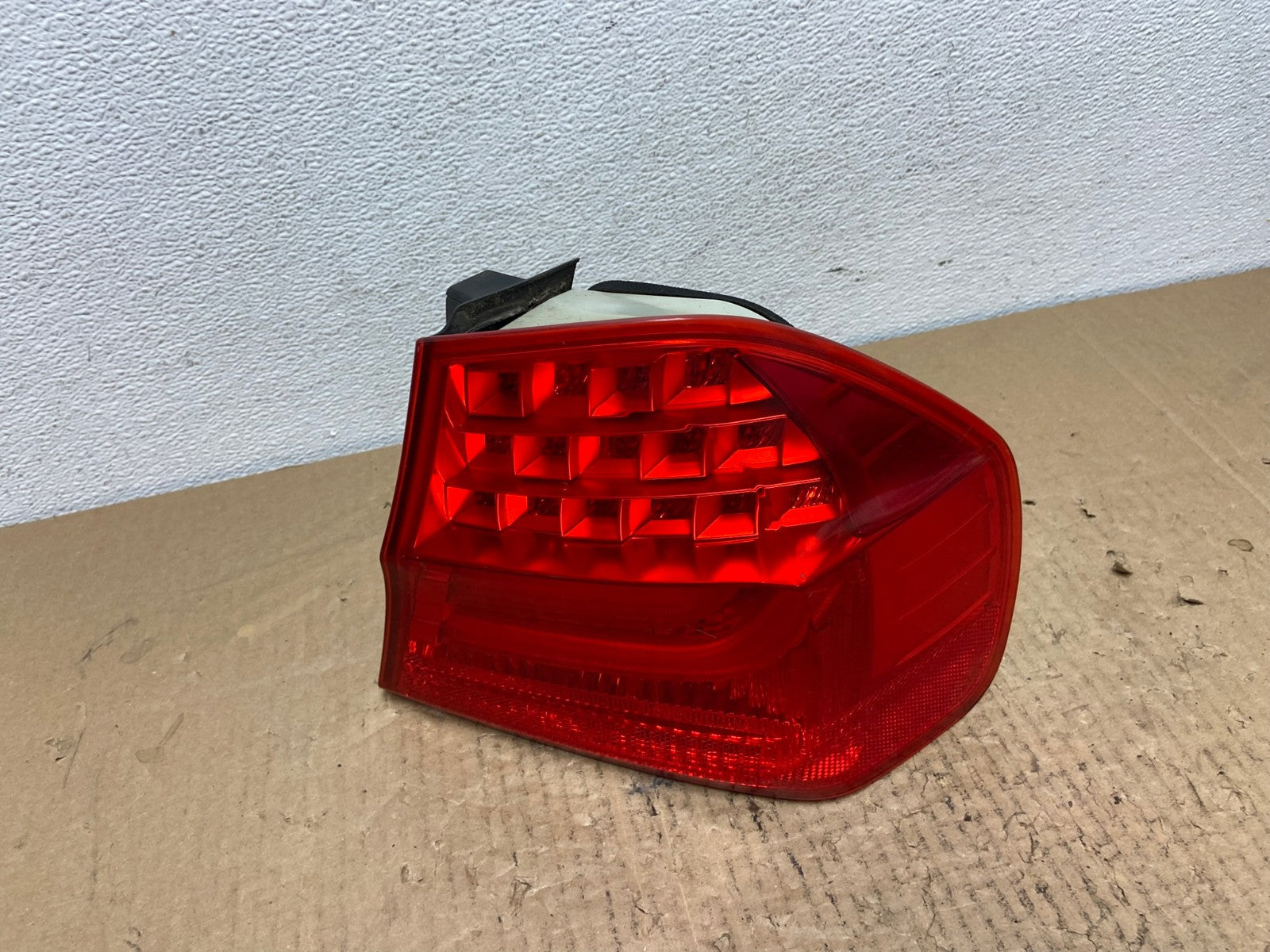 2009 2010 BMW 328i 3 Series Right Passenger RH Side Tail Light Oem AC3962 LK0