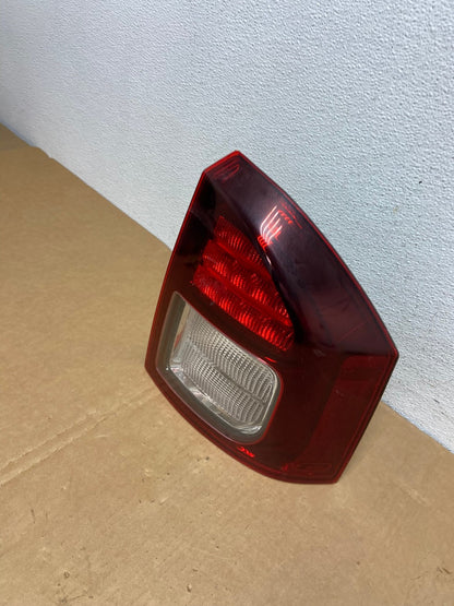 2014 - 2017 Jeep Compass Right Passenger Side Tail Light AC8401 LK1