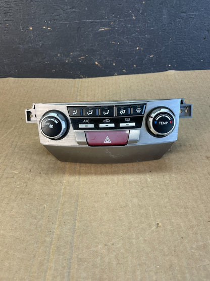 2010 - 2014 Subaru Outback Legacy A/C Heater Climate Control Unit AF3653 DW0