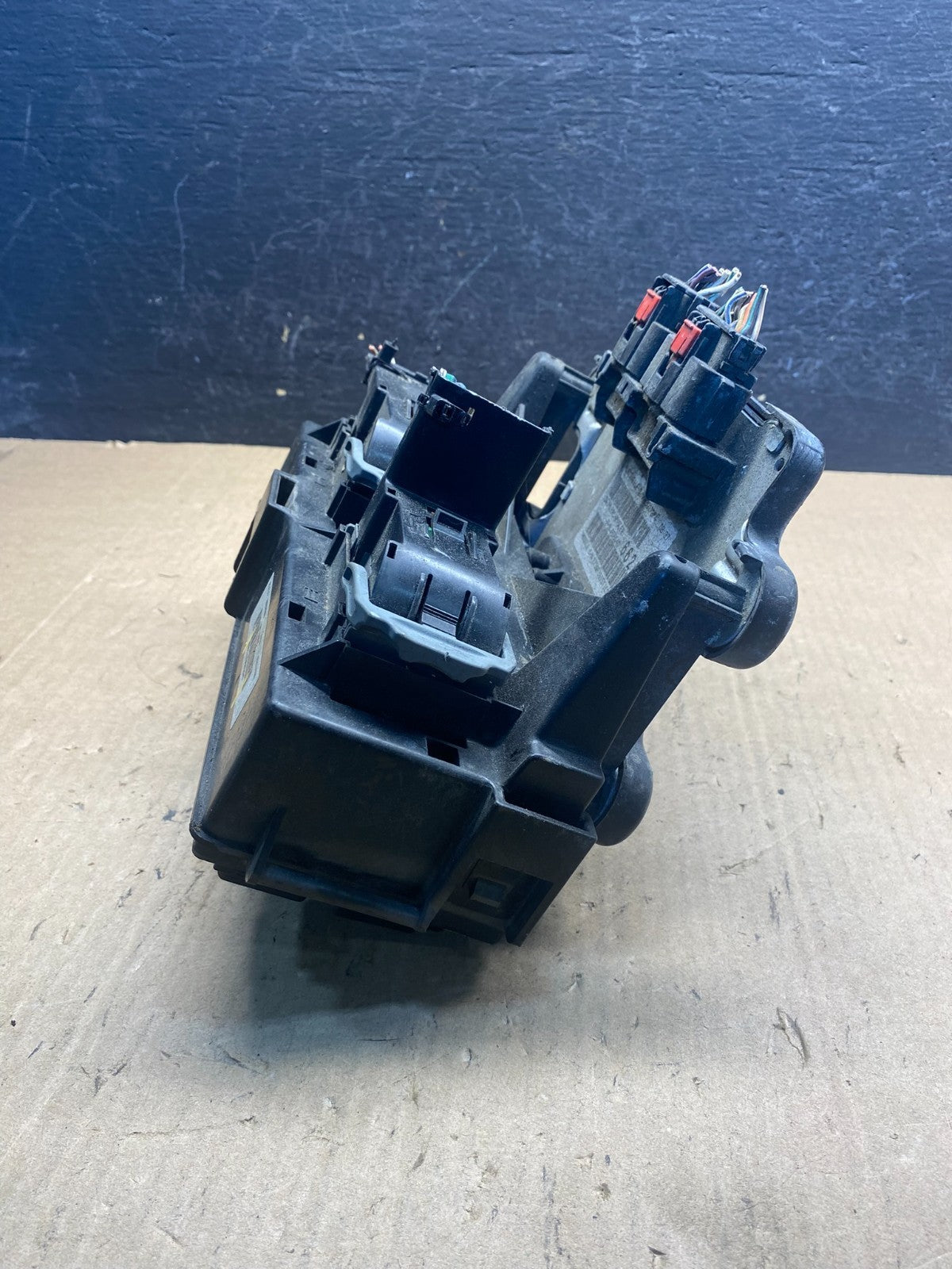 2005 Jeep Grand Cherokee BMC Body Module Power Fuse Box Relay AE7775 DW3