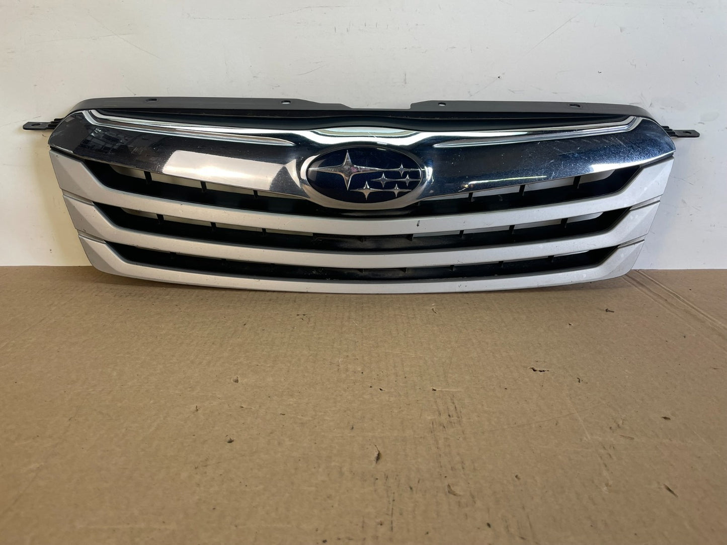 2010 to 2012 Subaru Legacy Outback Wagon Front Grill Grille AG2949 DG0