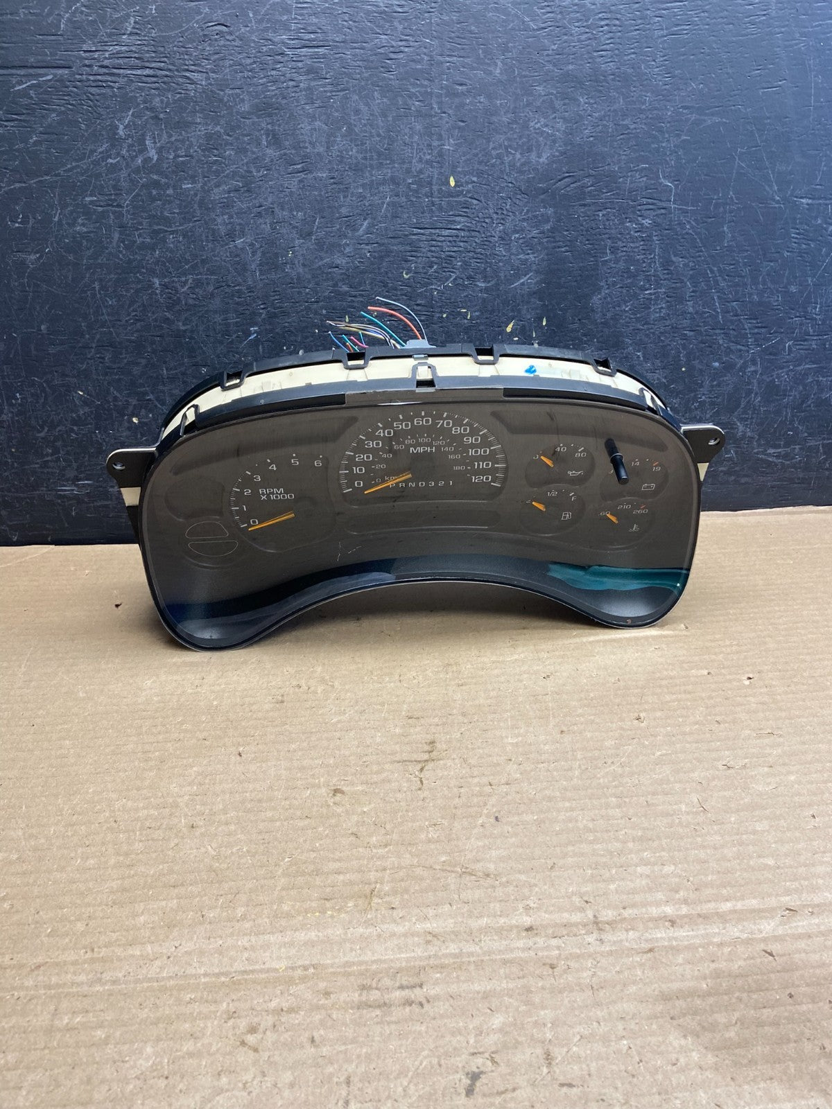 2003 to 2006 Chevrolet Silverado Speedometer Instrument Cluster AH3491 DG0