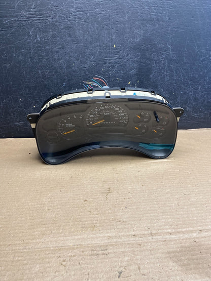 2003 to 2006 Chevrolet Silverado Speedometer Instrument Cluster AH3491 DG0