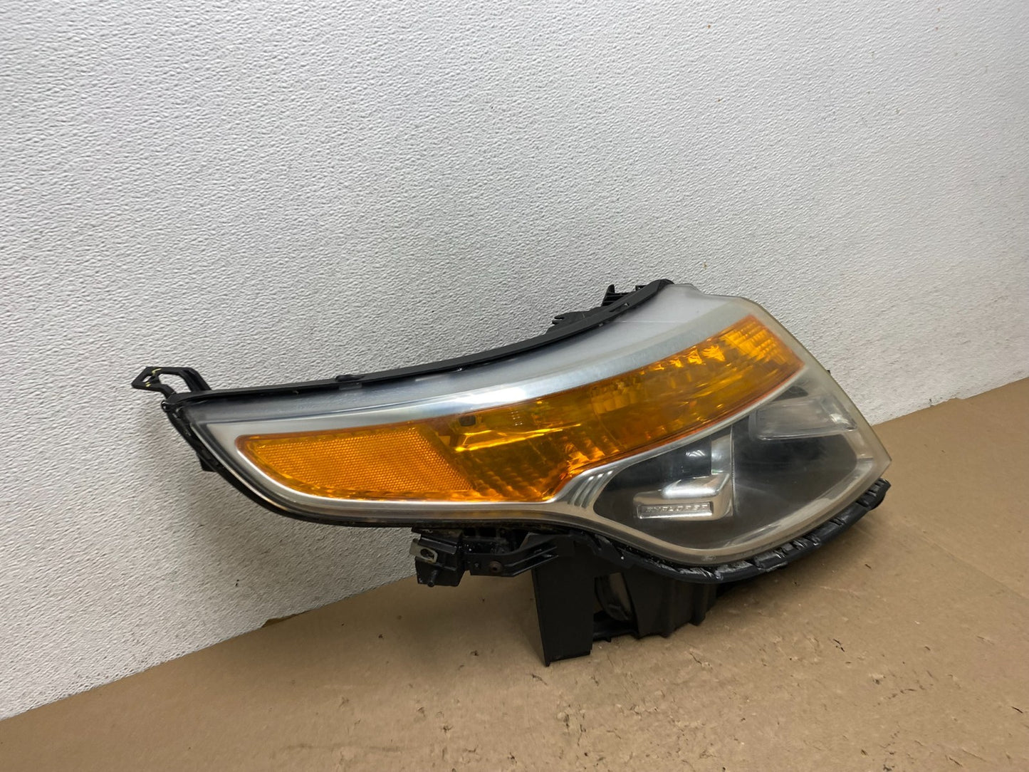 2011 to 2015 Ford Explorer Right Passenger Halogen Headlight AG4408 DW2