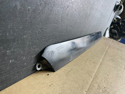 2005 to 2010 Honda Odyssey Right Side Rail Cover Quarter Trim Molding J3916 DG2