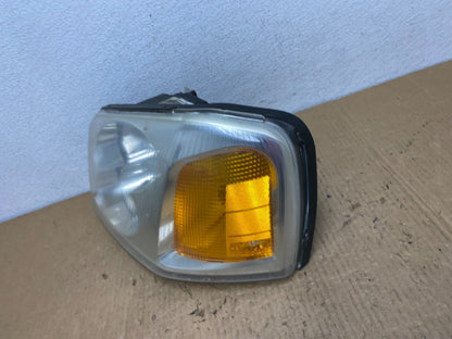 2002 to 2009 Gmc Envoy Left Driver Lh Side Headlight Halogen AC8151 DW1