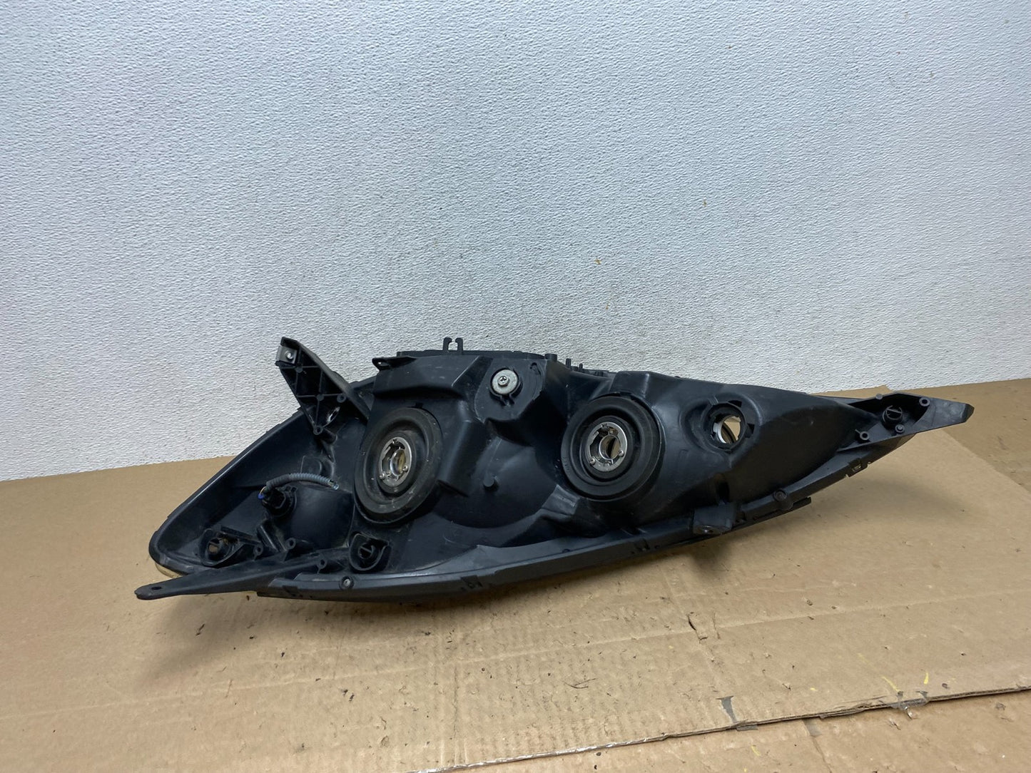 2006 to 2010 Toyota Sienna Right Passenger Rh Side Headlight Halogen AE6498 DW6