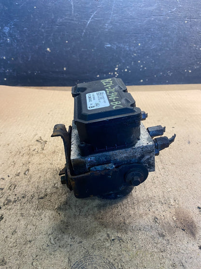 2014 2015 FORD E350 Van  ABS Anti Lock Brake Pump Module Z8918 DG2