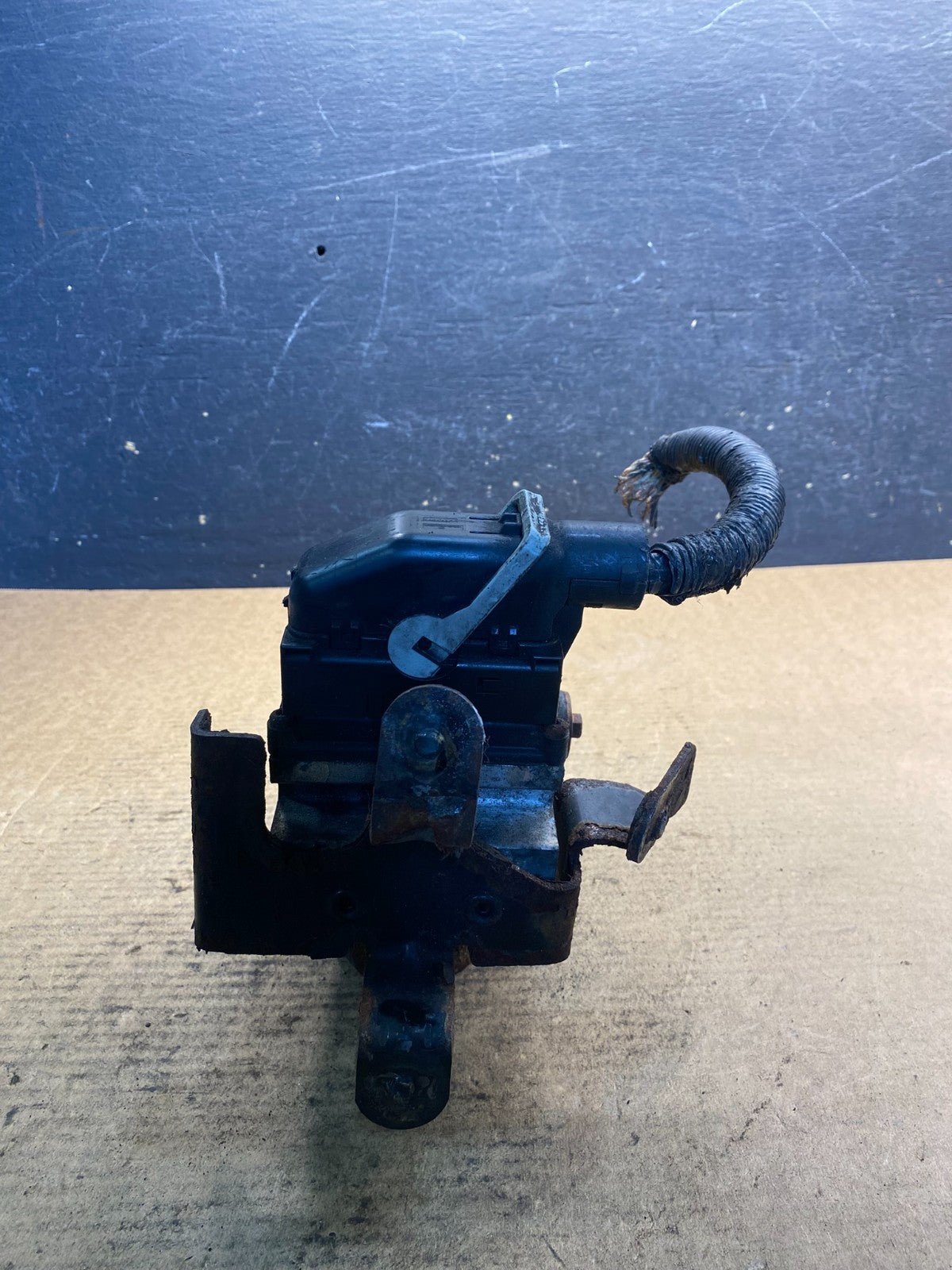 2011 - 2014 Ford E250 E350 Van  ABS Anti Lock Brake Pump Module Oem AA1768 DG3