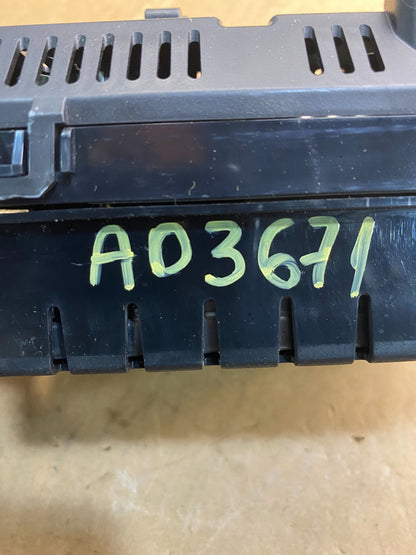 2013 to 2016 Ford Taurus 4.2" Radio Navigation Screen Module AD3671 DG5