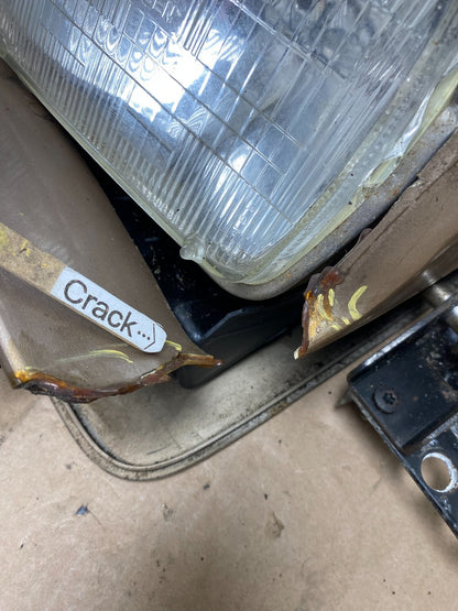 1984 to 1989 Chevrolet Corvette Right Passenger Side Headlight AG4618 DW3