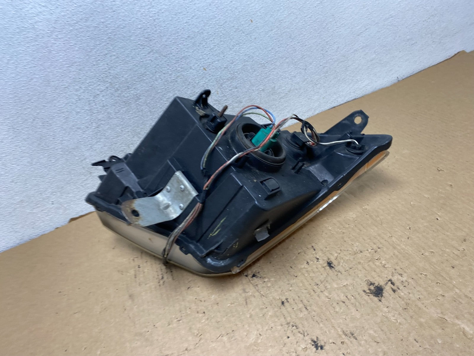 2010 2011 2012 Nissan Sentra Halogen Right Passenger RH Side Headlight AG2202 DW7