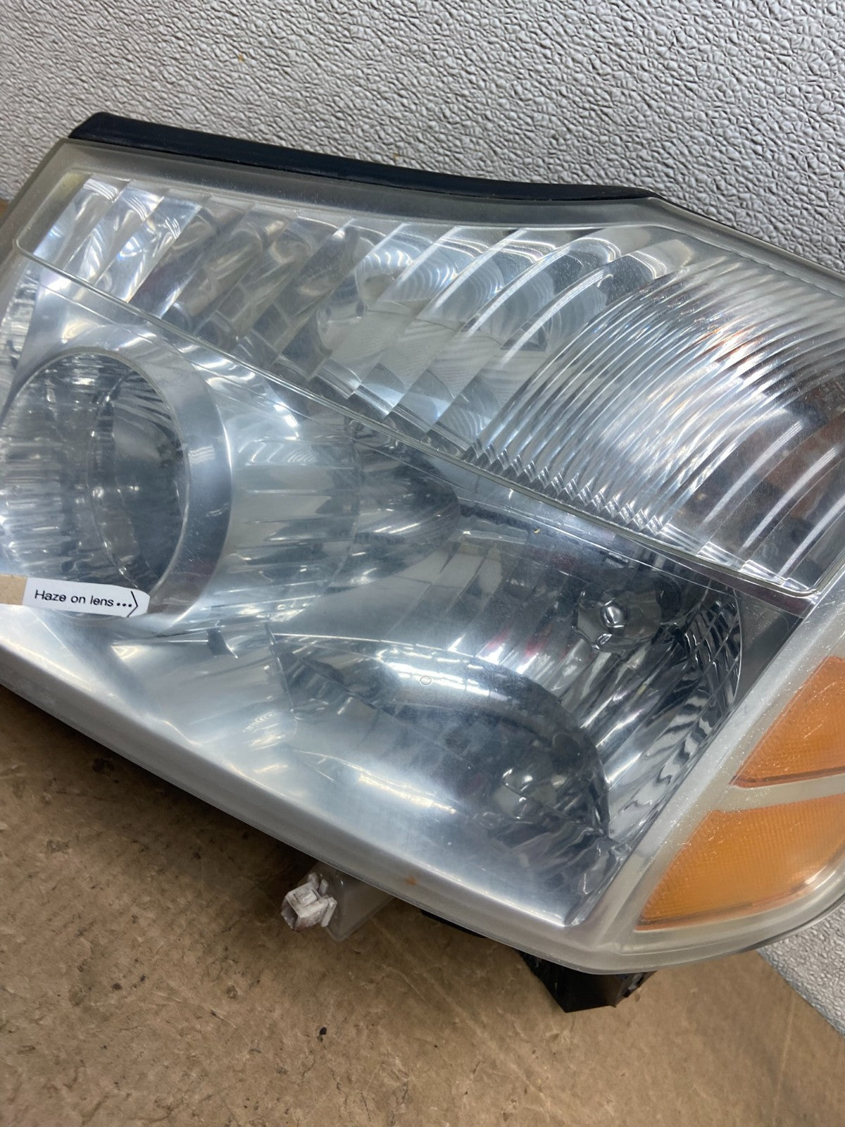 2004 to 2007 Nissan Armada Left Driver Lh Side Headlight Halogen Y5790 DW5