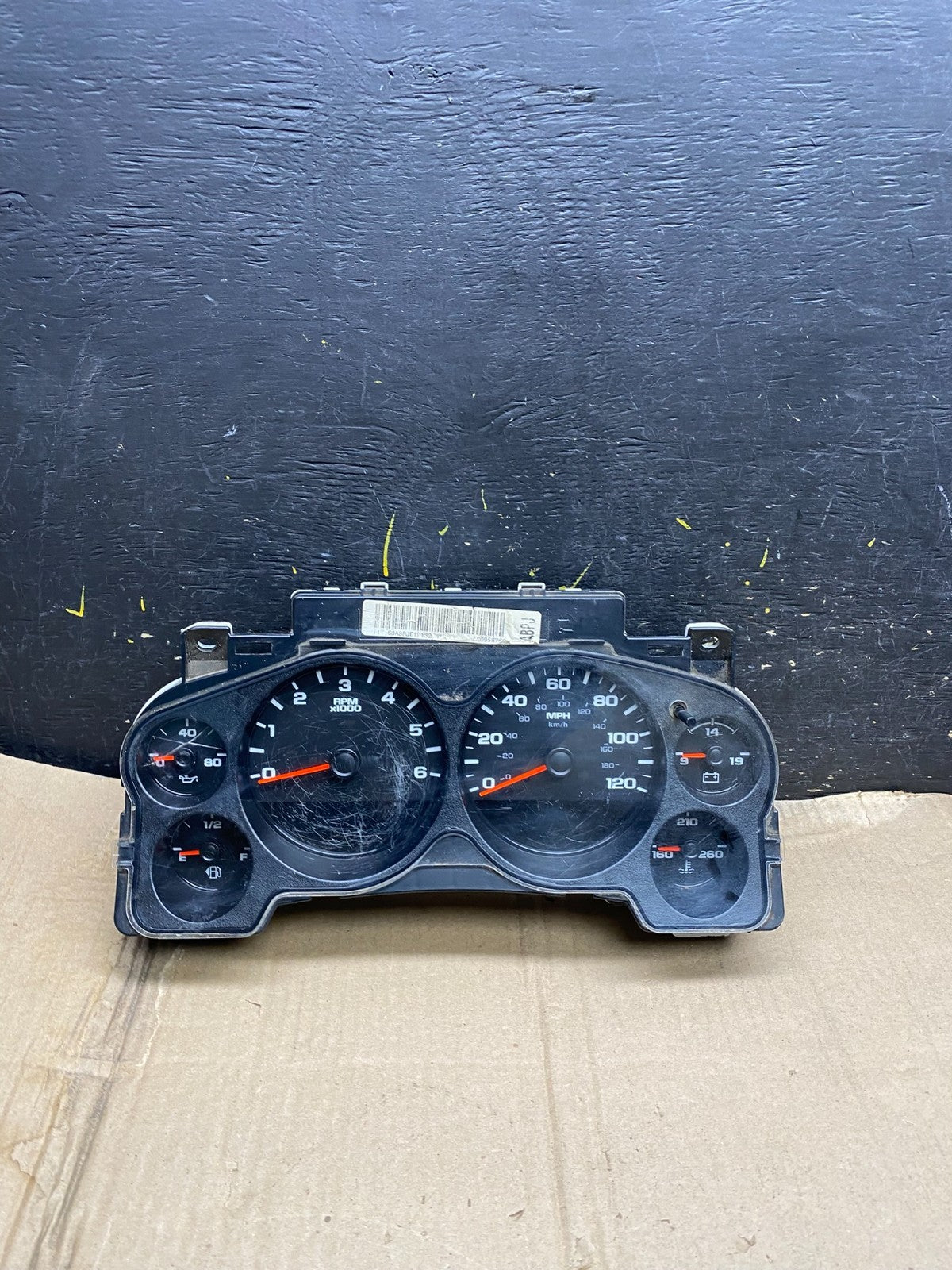 2007 2012 GMC Yukon Tahoe Sierra Speedometer Cluster Gauge Oem Z1598 DG0