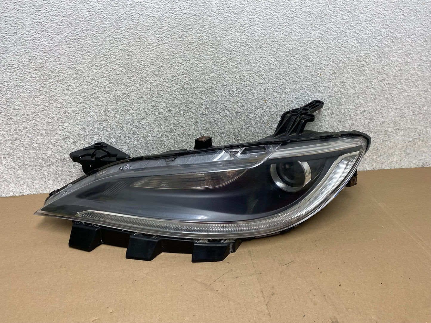 2015 2016 2017 Chrysler 200 Left Driver LH Side Halogen Headlight AG4528 DW0
