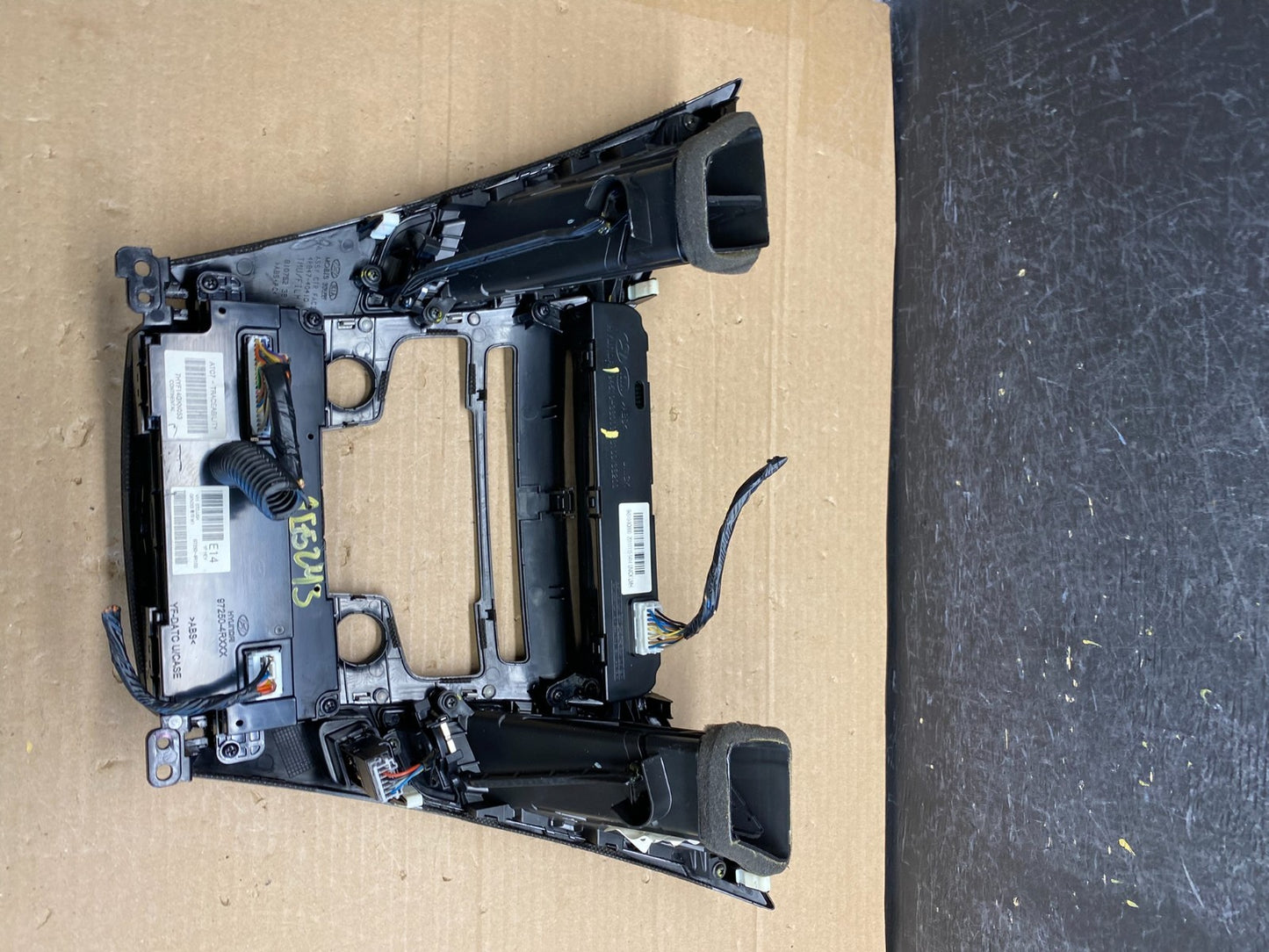 2011 - 2014 Hyundai Sonata Center Radio Climate Control Air Vent Bezel ag5243 DG7