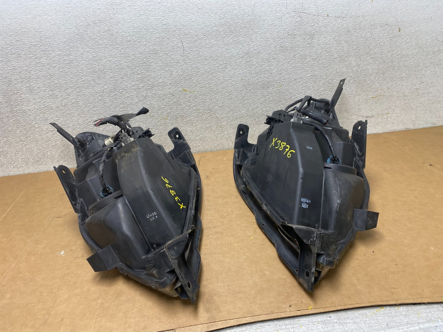 2005 2006 2007 Honda Odyssey Left+Right Set Halogen Headlights X3876 DW12