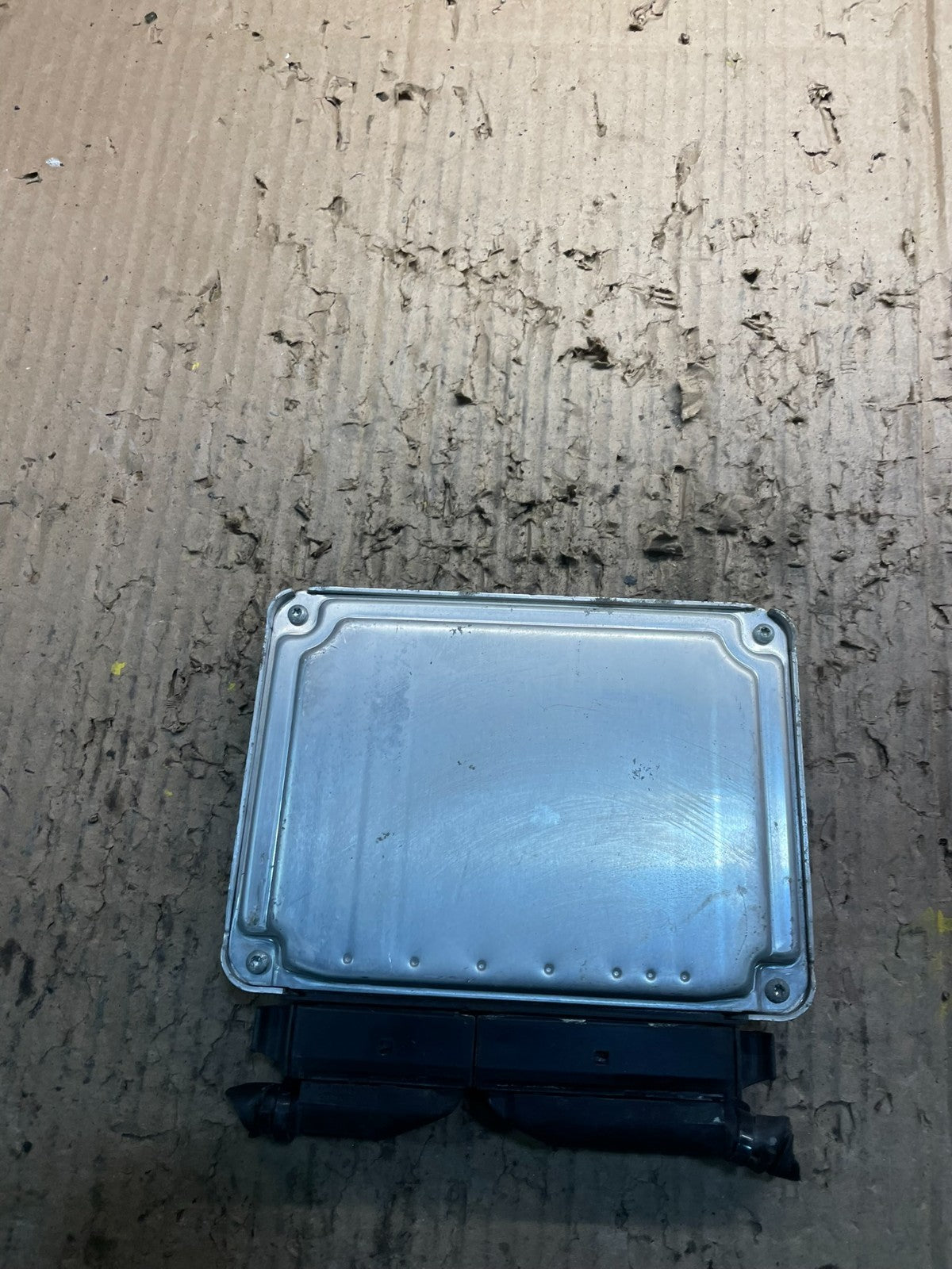 2003 to 2006 Porsche Cayenne 4.5L V8 Engine Computer ECM 022906032t x4261 DG2