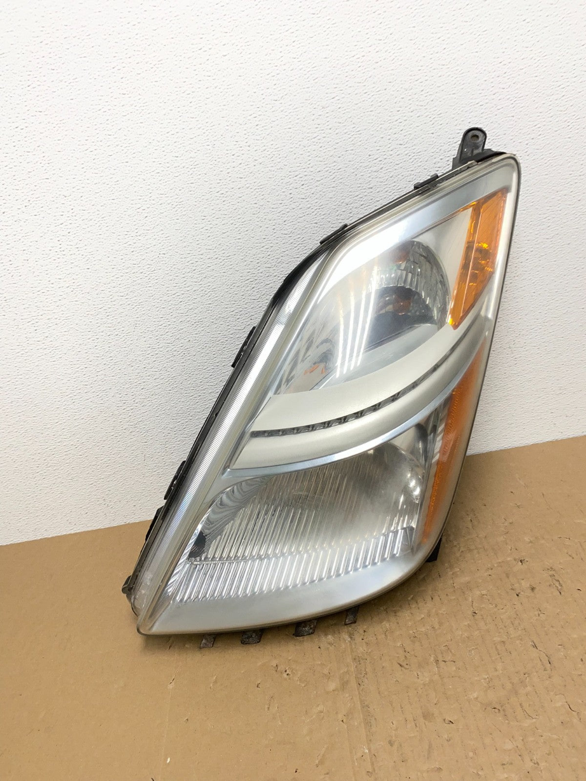 2006-2009 Toyota Prius Left Driver LH Side Headlight Halogen AB6969 DW0