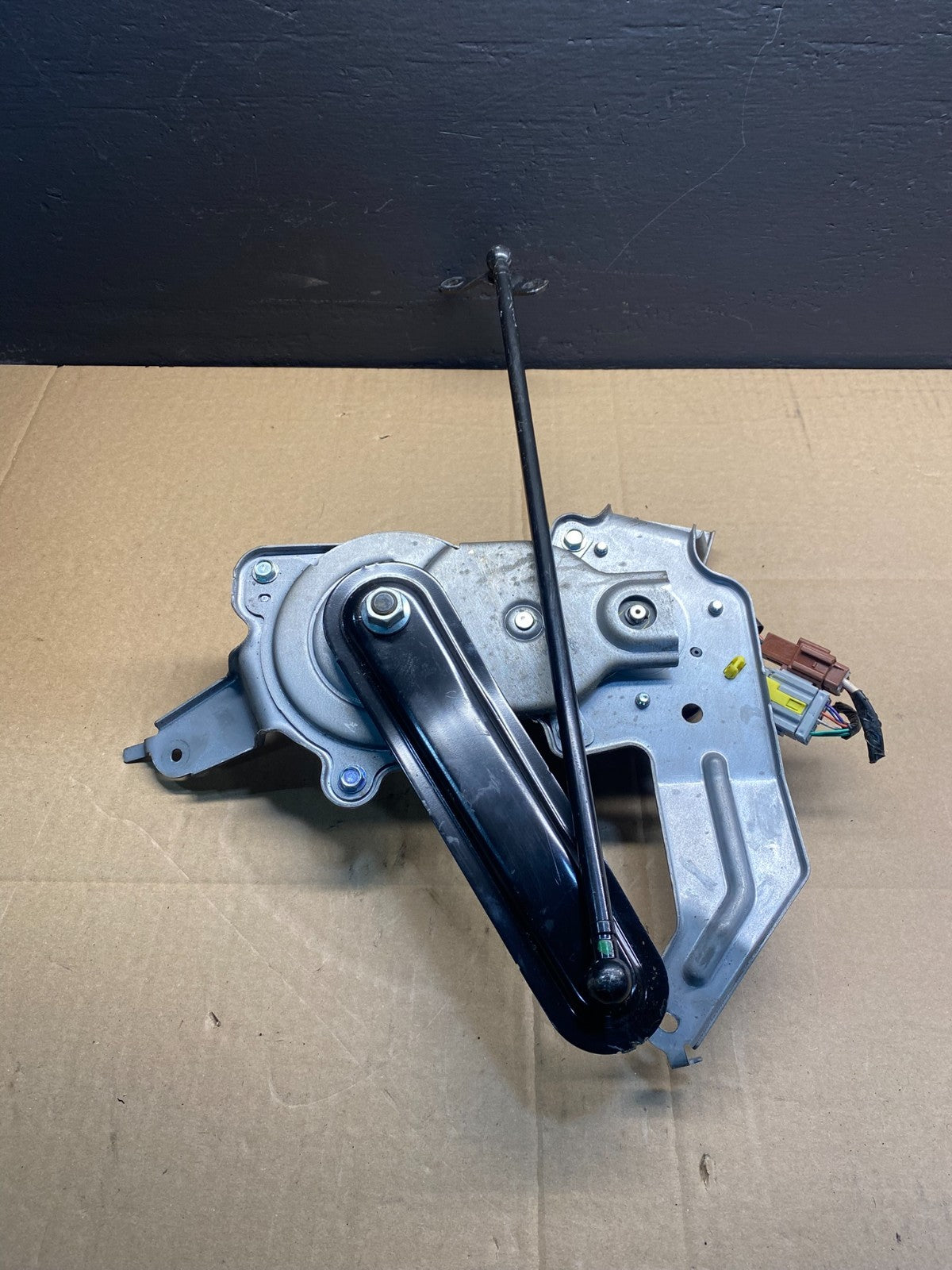 2007-2013 Acura MDX Honda Odyssey  Lift Gate Trunk Lid Motor Actuator AB4199 DG4