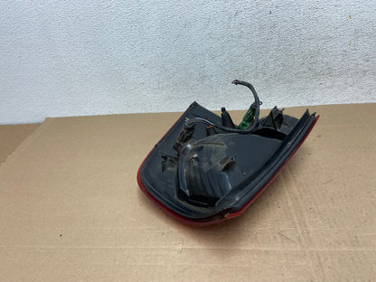 2002 to 2005 Ford Explorer Left Driver Lh Side Tail light AE5004 LK5