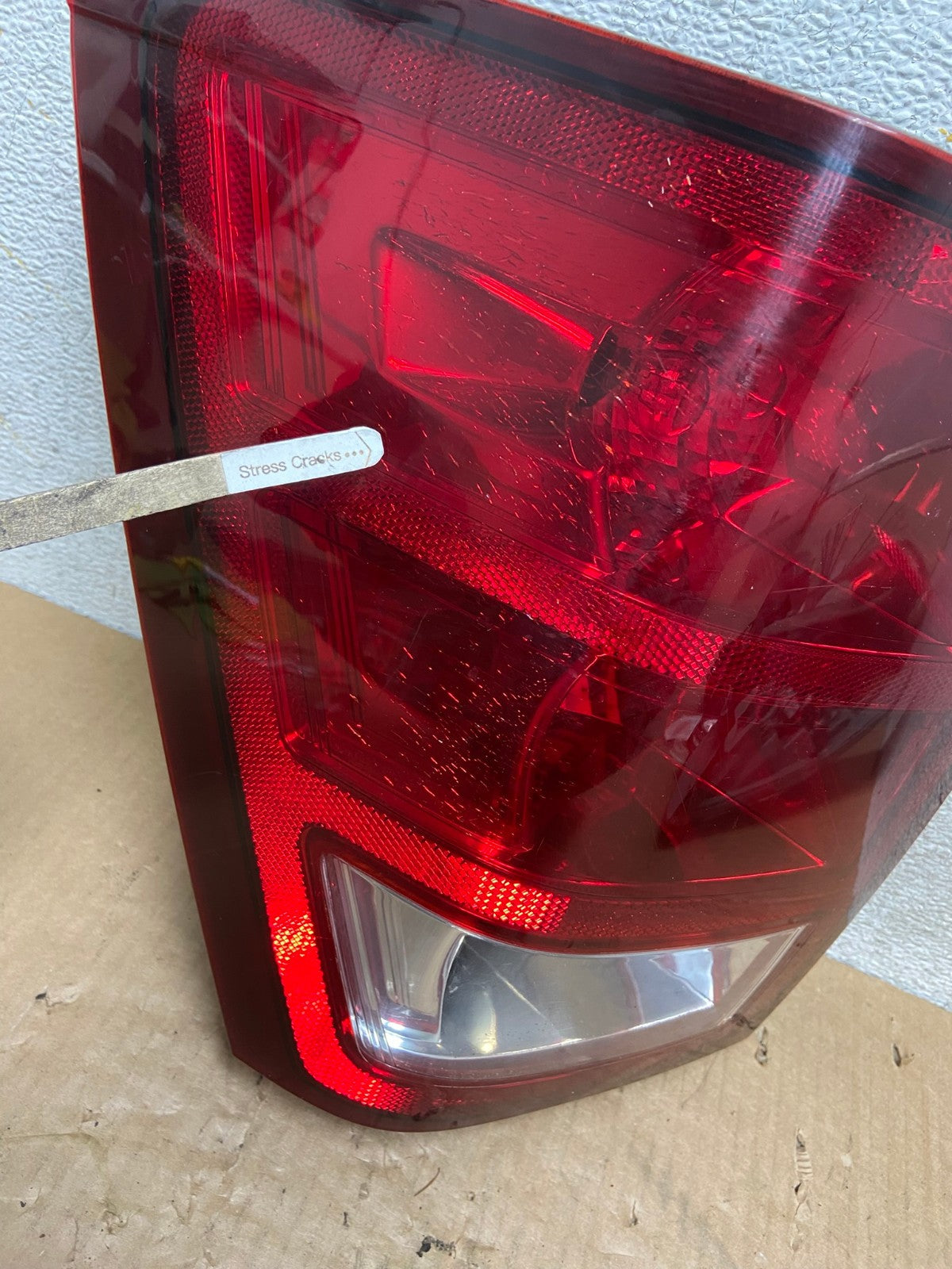 2005 to 2006 Jeep Grand Cherokee Left Driver Side Lh Tail Light AI6603 LK4
