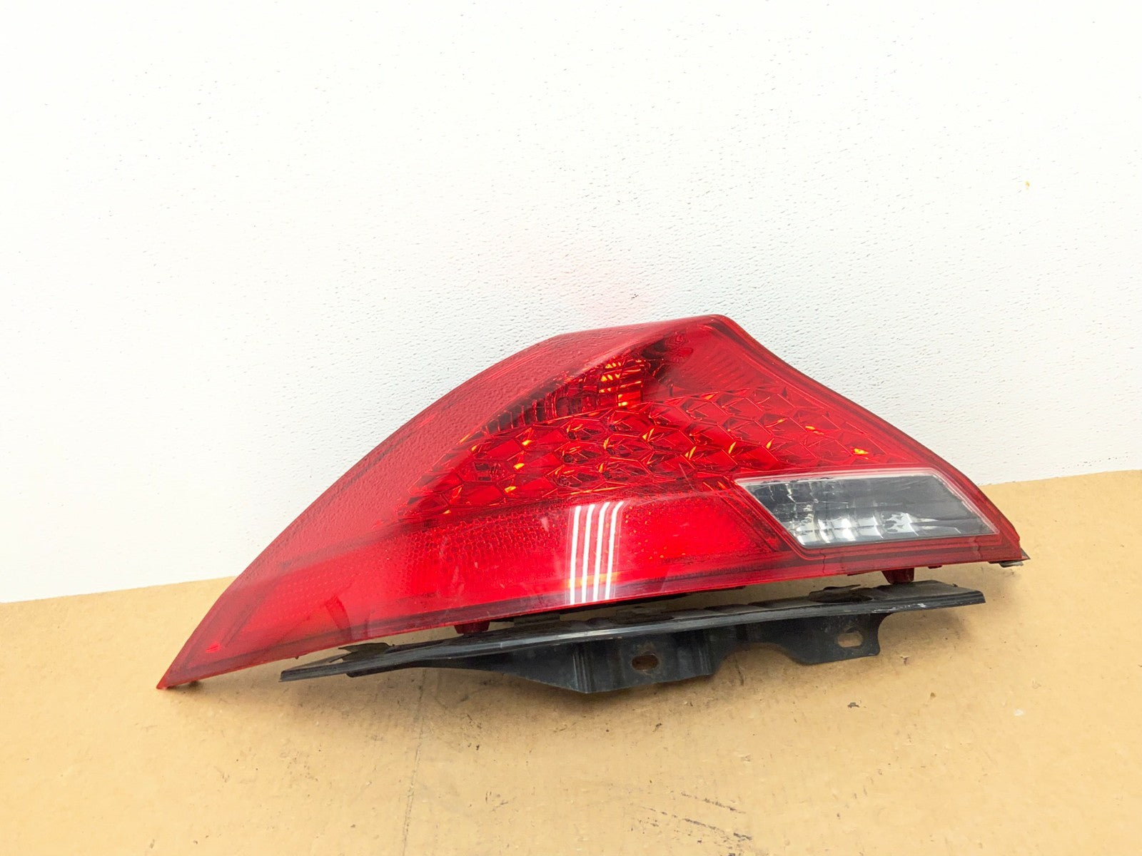 2006-2007 Honda Accord Coupe Left Driver LH Side Tail light Oem AC3203 DW0