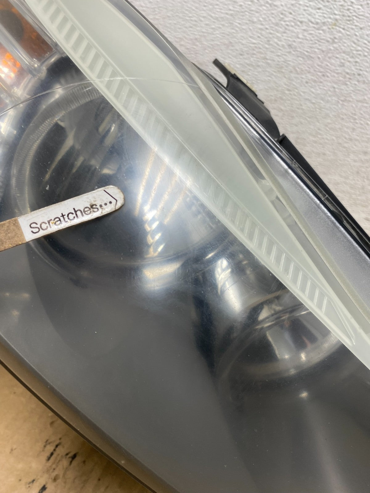 2009-2011 BMW 3 Series 328i 4/D Sedan Headlight Halogen Right Passenger AD10823