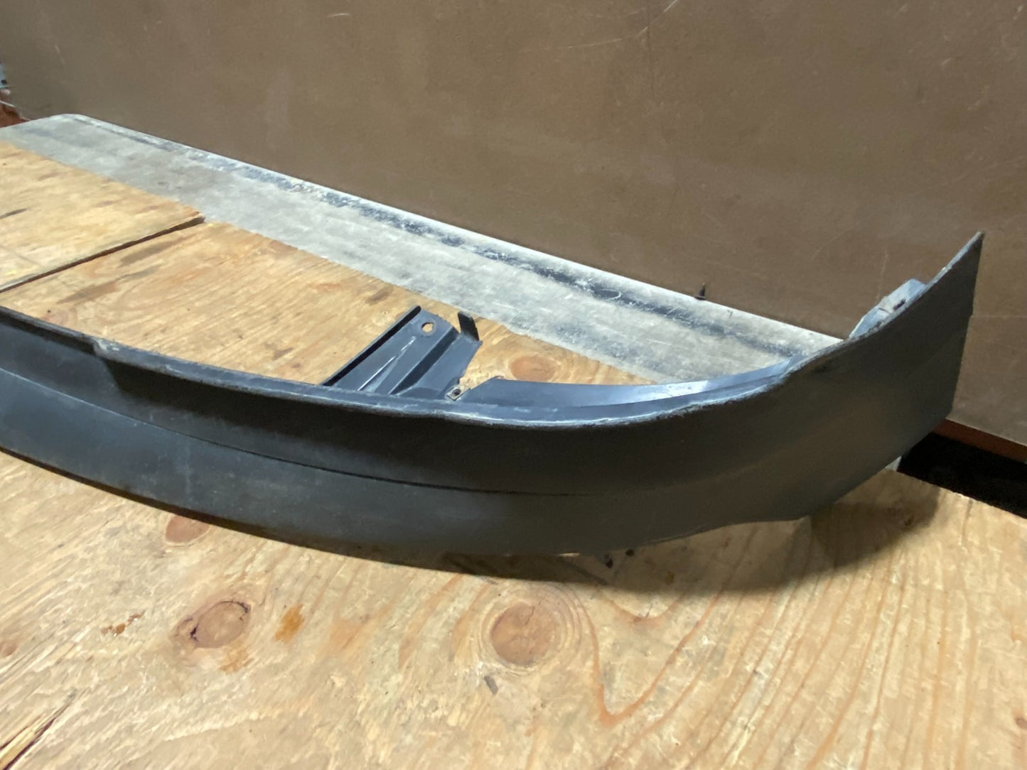 2013 to 2017 Chevrolet Traverse OEM Front Bumper Lower Valance 20983796 W2576 PS3
