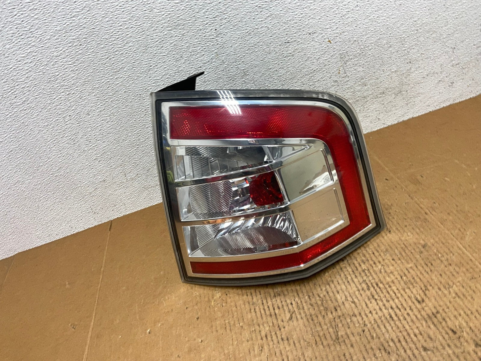 2007 to 2010 Ford Edge Tail light Right Passenger Rh Side AE0315 LK0